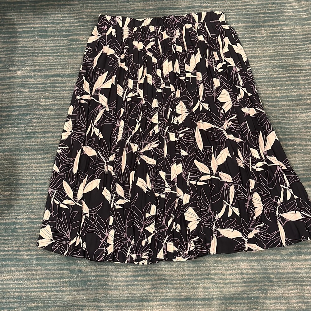 Banana Republic floral midi skirt